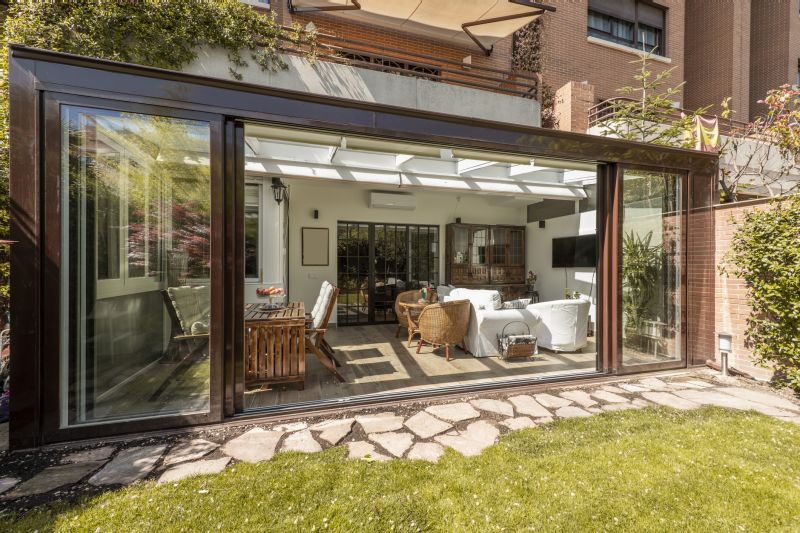 Sunroom Glass Repair in Seattle, WA